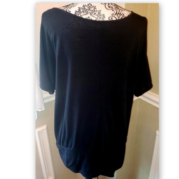 WOMEN'S TORRID SIZE 1 BLOUSE - Picture 3 of 5